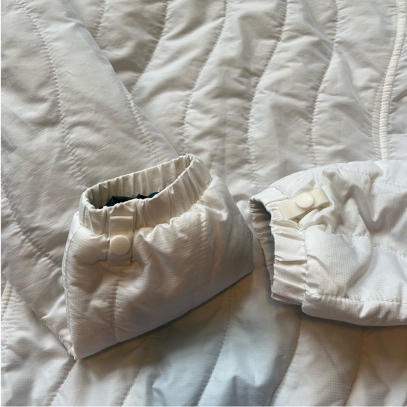 The North Face Quilted Fill Zip Puffer Jacket/Coat - Picture 6 of 9